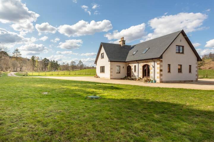 Dalmunach House アベラワー エクステリア 写真